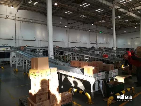 降本2成提效2倍！一塊板如何成為華潤沃爾瑪倉配的心頭寶？