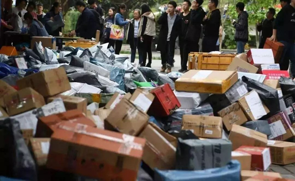 醫(yī)療廢品重制成快遞袋流回市場(chǎng)！物流包裝污染超乎想象